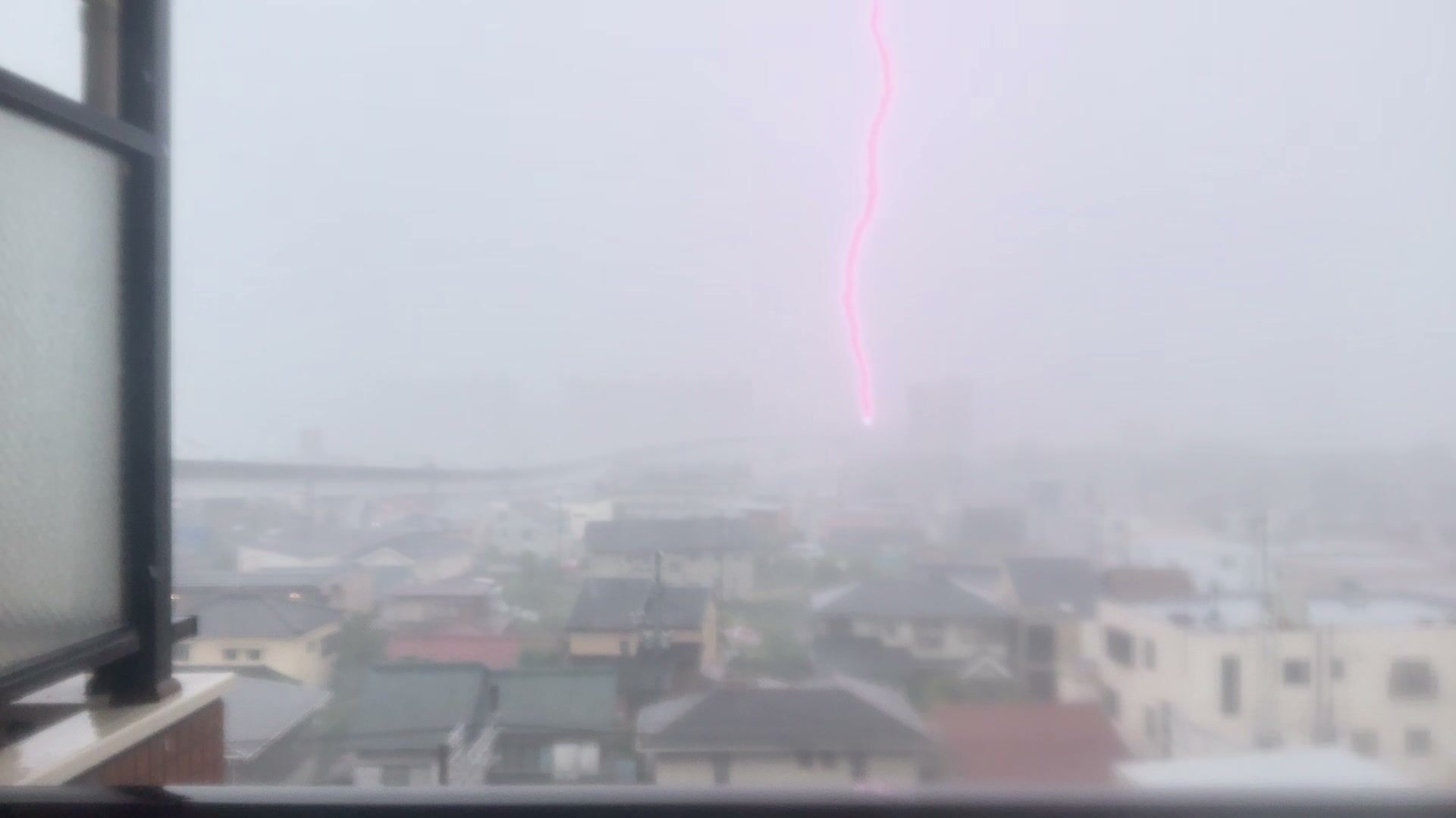 街を包んだ雷雨。私たちにできる災害対策とは